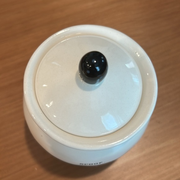 Rae Dunn “scoop” sugar dish with lid. Cream and black polka dot. RARE. - Picture 4 of 9